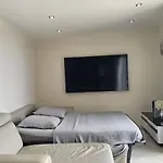 Maison De
