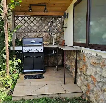 Maison De *