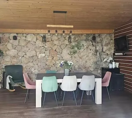 Maison De