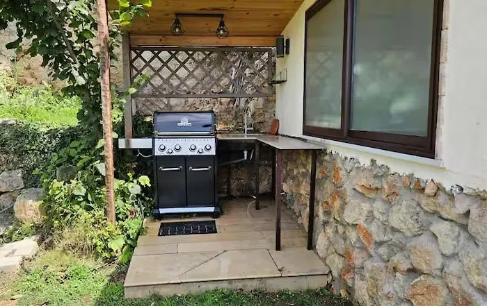 Maison De *