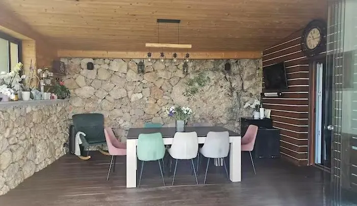 Maison De